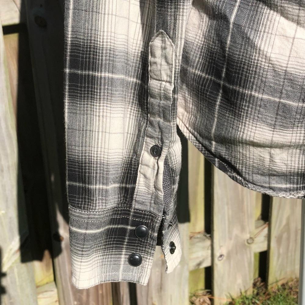 Plaid Snap Button Top - Picture 3 of 4